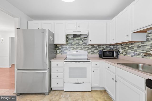 2915 ELLENWOOD DR, Fairfax, VA 22031