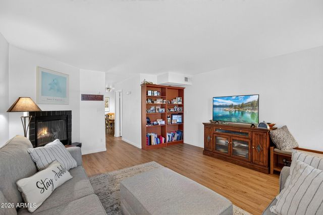 1425 E DESERT COVE Avenue 3, Phoenix, AZ 85020