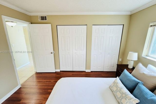 1141 Lake Victoria Dr E, West Palm Beach, FL 33411