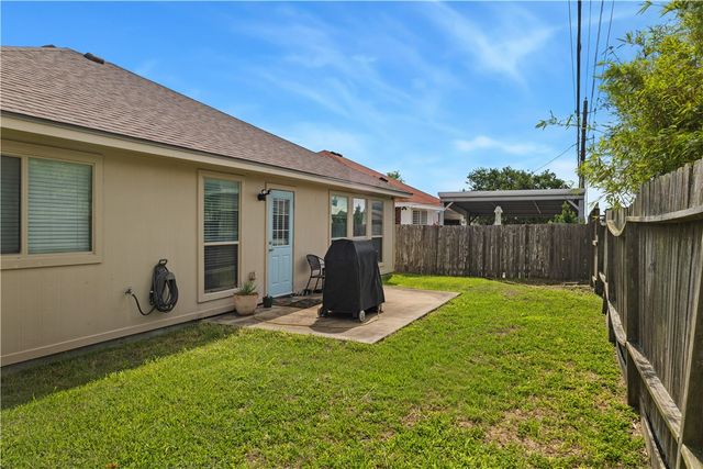 6829 Blue Skyway Dr, Corpus Christi, TX 78414