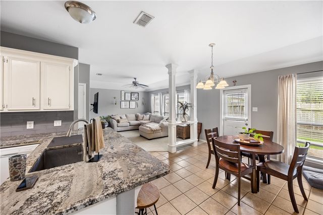 6829 Blue Skyway Dr, Corpus Christi, TX 78414