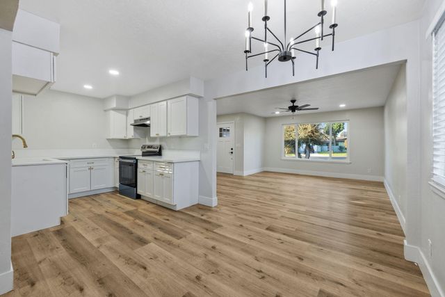 5374 N Santa Fe Avenue, Fresno, CA 93711