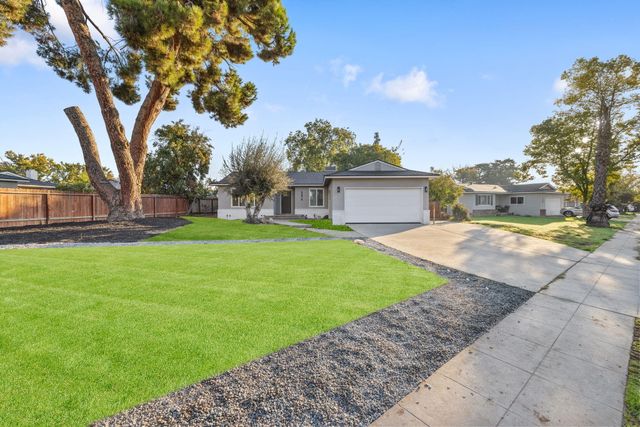 5374 N Santa Fe Avenue, Fresno, CA 93711