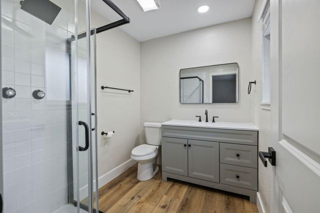 5374 N Santa Fe Avenue, Fresno, CA 93711