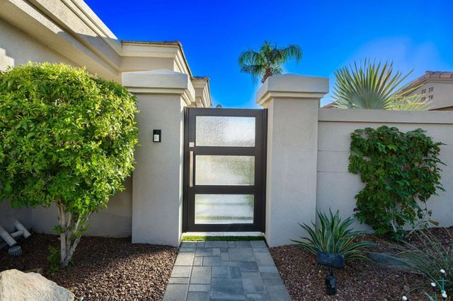 320 Bright Rock Drive, Palm Desert, CA 92211