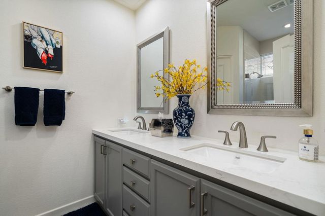 320 Bright Rock Drive, Palm Desert, CA 92211