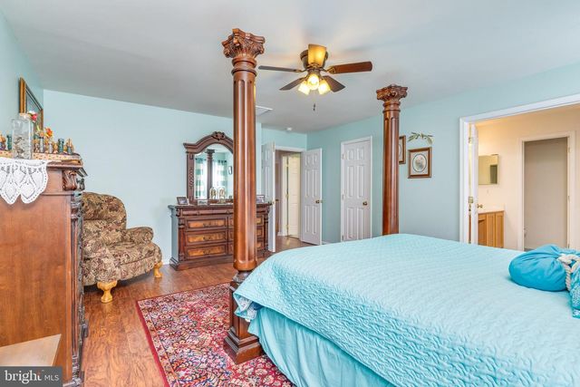 124 CHANDLERS GLEN DR, Bunker Hill, WV 25413