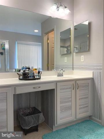 124 CHANDLERS GLEN DR, Bunker Hill, WV 25413