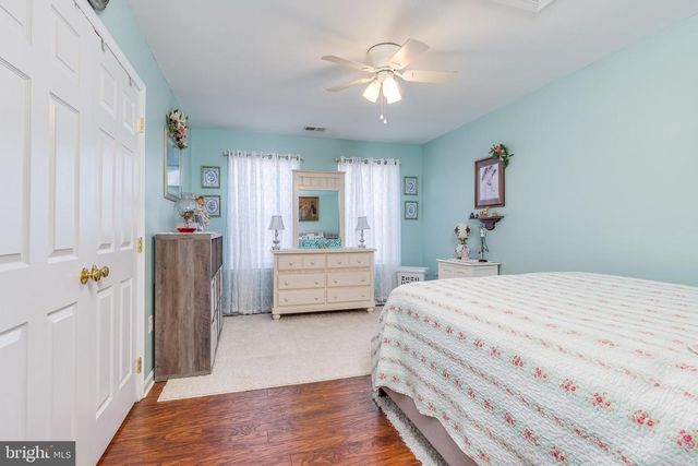 124 CHANDLERS GLEN DR, Bunker Hill, WV 25413