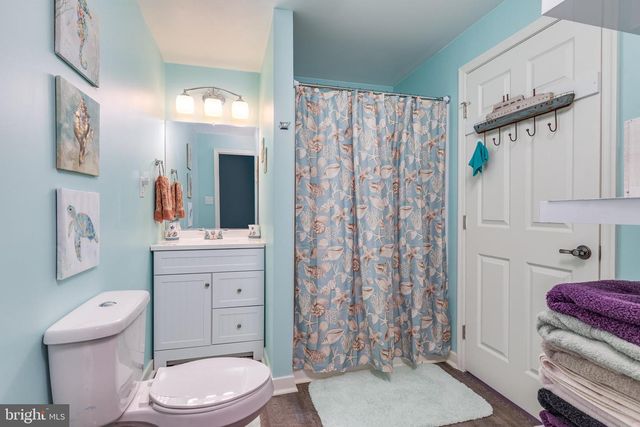 124 CHANDLERS GLEN DR, Bunker Hill, WV 25413