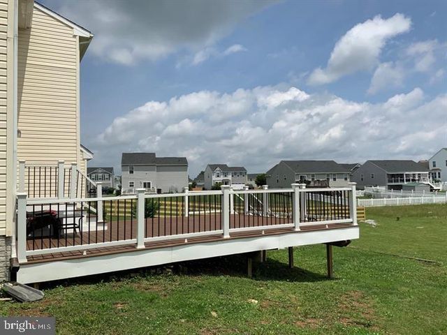 124 CHANDLERS GLEN DR, Bunker Hill, WV 25413