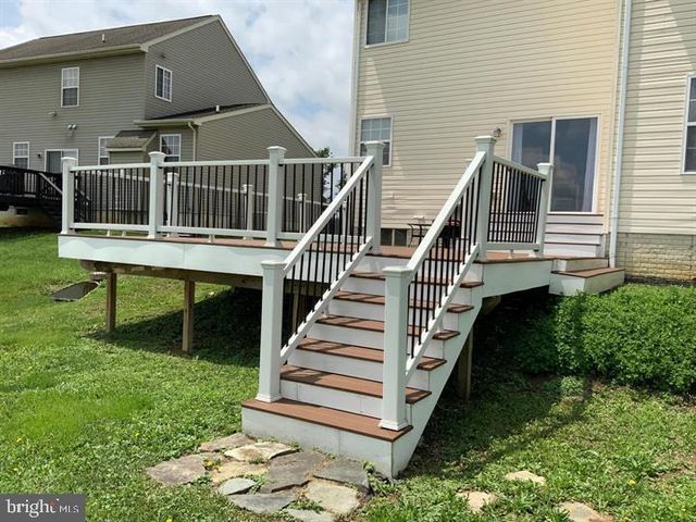 124 CHANDLERS GLEN DR, Bunker Hill, WV 25413