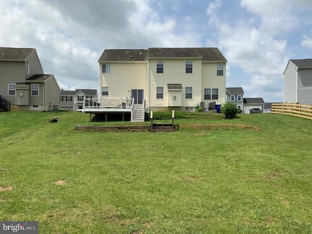 124 CHANDLERS GLEN DR, Bunker Hill, WV 25413