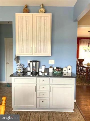 124 CHANDLERS GLEN DR, Bunker Hill, WV 25413