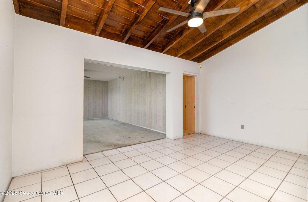 Image 13 of property listing at 198 Magnolia Avenue, Melbourne, FL 32935