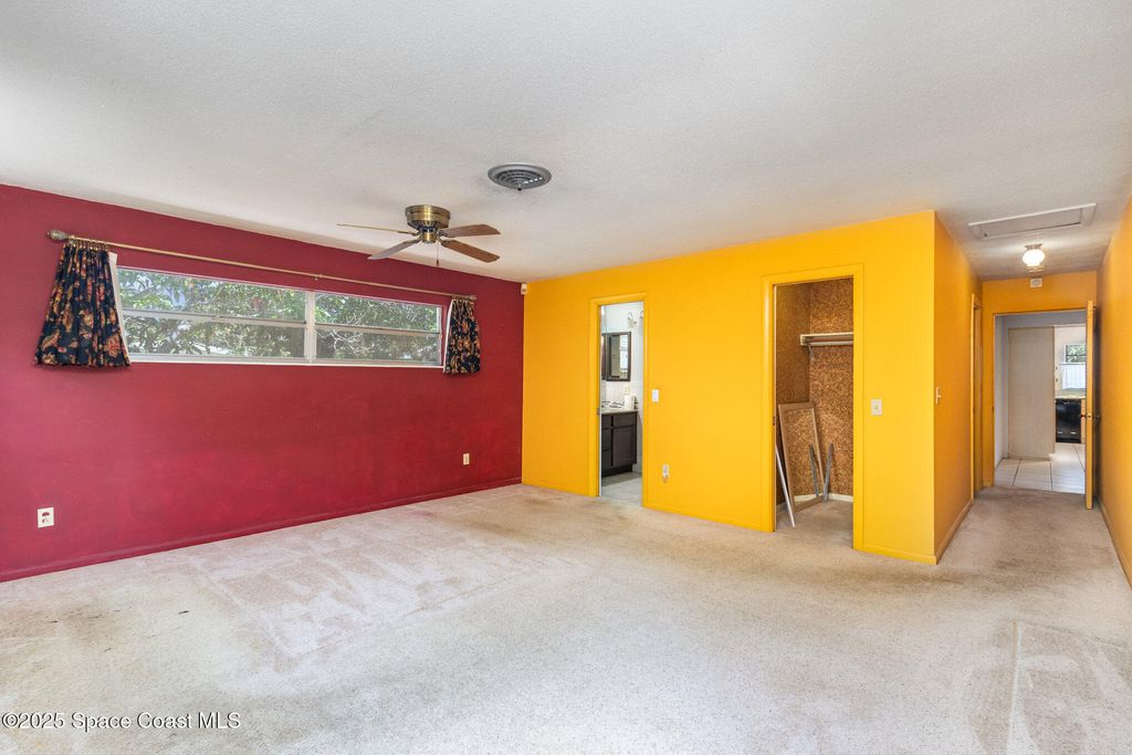 Image 15 of property listing at 198 Magnolia Avenue, Melbourne, FL 32935
