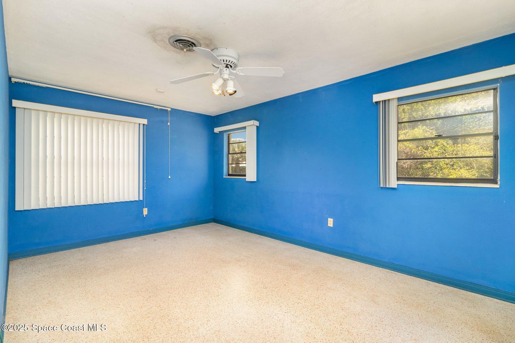 Image 17 of property listing at 198 Magnolia Avenue, Melbourne, FL 32935