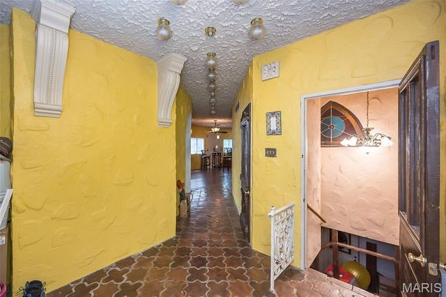 235 Quindaro Drive, Florissant, MO 63034