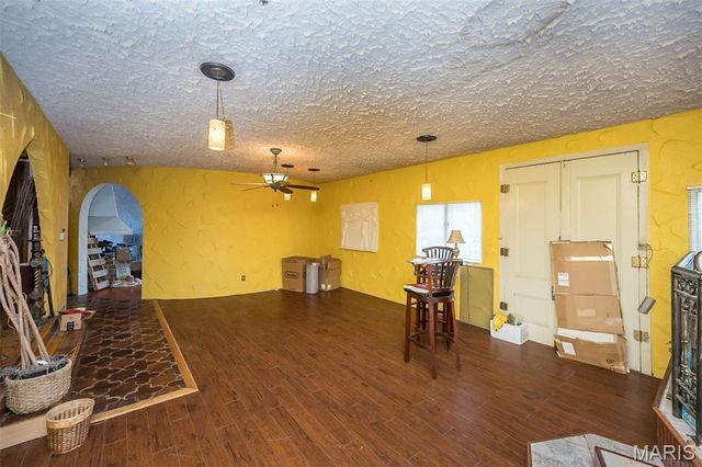 235 Quindaro Drive, Florissant, MO 63034
