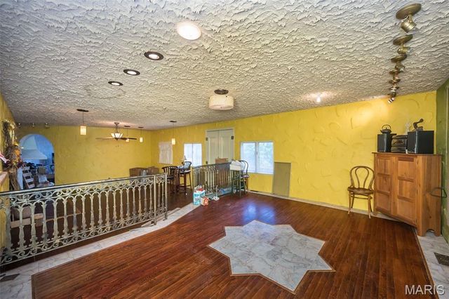 235 Quindaro Drive, Florissant, MO 63034