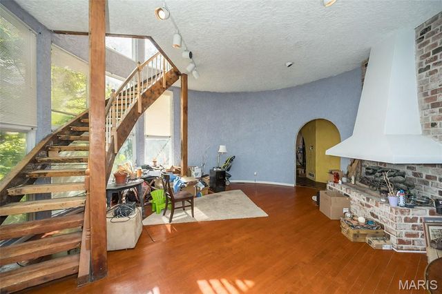 235 Quindaro Drive, Florissant, MO 63034