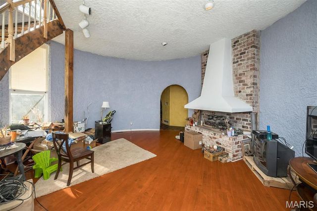 235 Quindaro Drive, Florissant, MO 63034