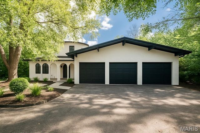 235 Quindaro Drive, Florissant, MO 63034