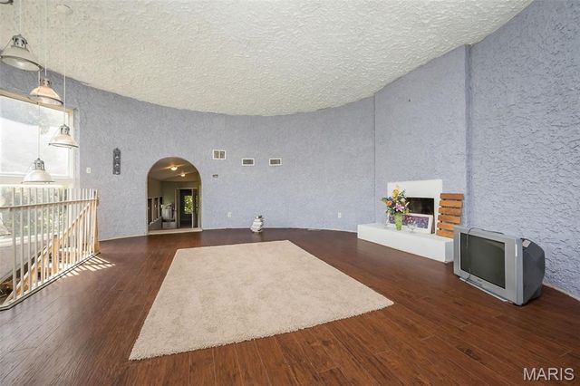 235 Quindaro Drive, Florissant, MO 63034