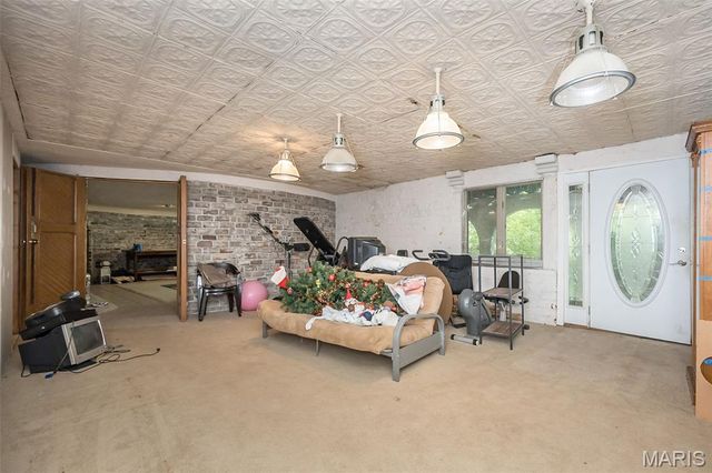 235 Quindaro Drive, Florissant, MO 63034