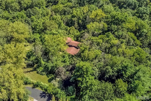 235 Quindaro Drive, Florissant, MO 63034