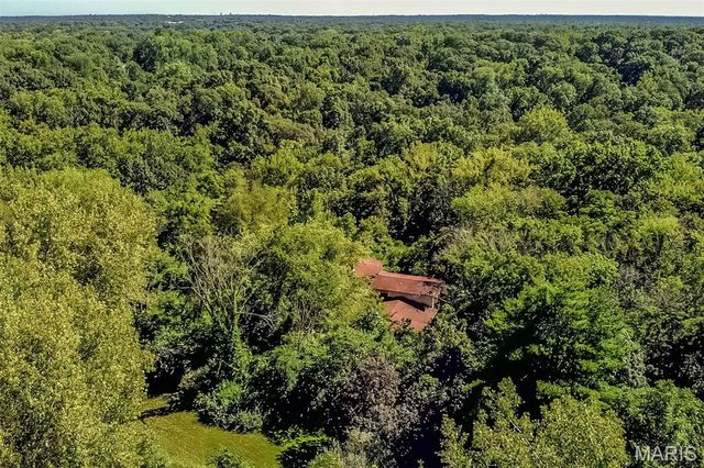 235 Quindaro Drive, Florissant, MO 63034