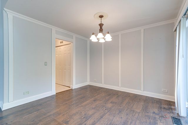 115 Meadowbrook Lane 115, Lake Bluff, IL 60044