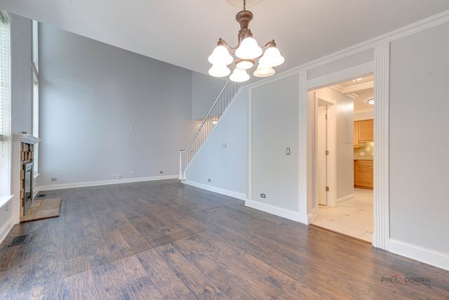 115 Meadowbrook Lane 115, Lake Bluff, IL 60044