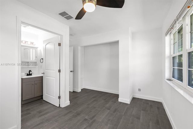 1151 NE 42nd Ct, Pompano Beach, FL 33064