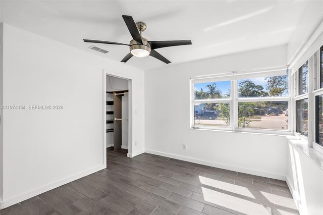 1151 NE 42nd Ct, Pompano Beach, FL 33064