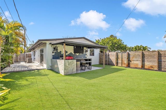 1151 NE 42nd Ct, Pompano Beach, FL 33064