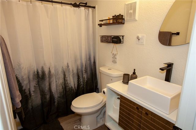 33067 Robin, Running Springs, CA 92382