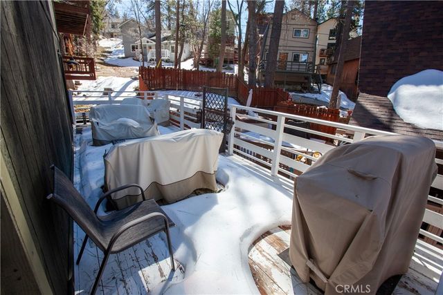 33067 Robin, Running Springs, CA 92382