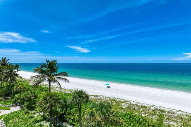 10475 Gulf Shore DR 114, Naples, FL 34108