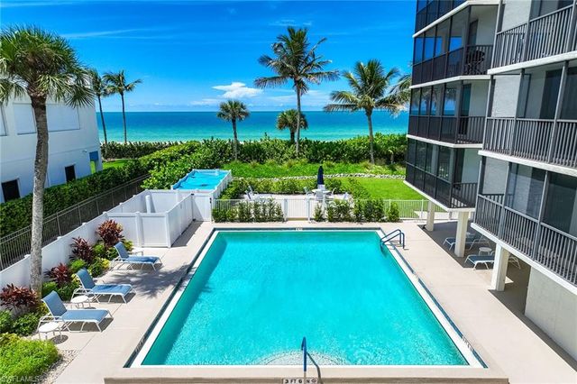 10475 Gulf Shore DR 114, Naples, FL 34108