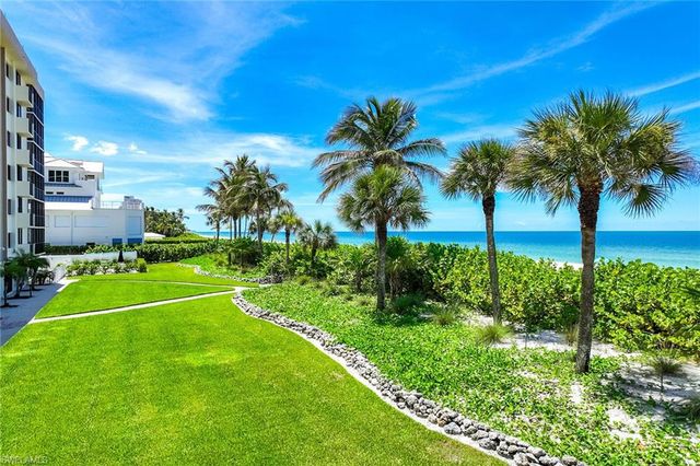 10475 Gulf Shore DR 114, Naples, FL 34108