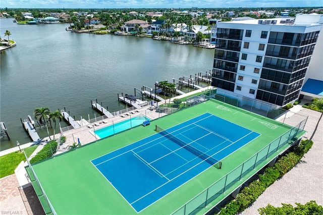 10475 Gulf Shore DR 114, Naples, FL 34108