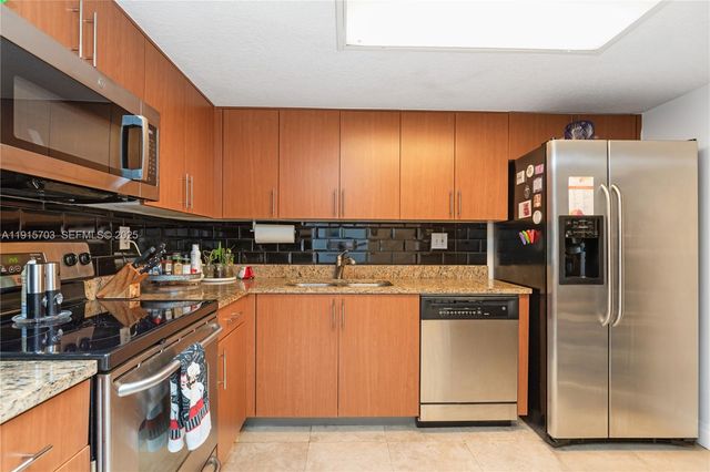 3300 NE 192nd Street 1603, Aventura, FL 33180
