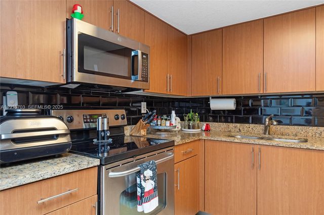 3300 NE 192nd Street 1603, Aventura, FL 33180