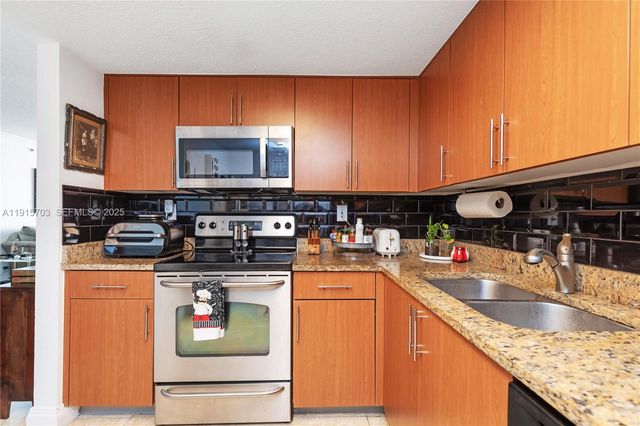 3300 NE 192nd Street 1603, Aventura, FL 33180