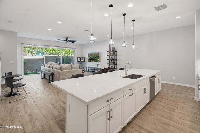 7492 E VIA DE LUNA Drive, Scottsdale, AZ 85255