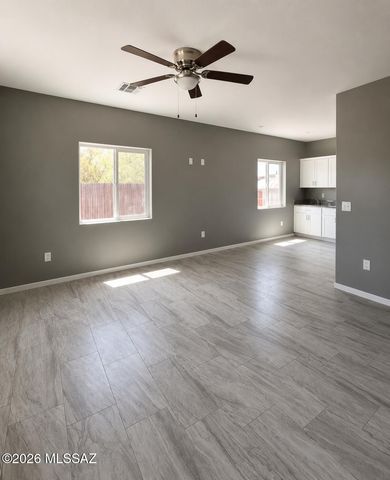 3468 S 9th Avenue, Tucson, AZ 85713