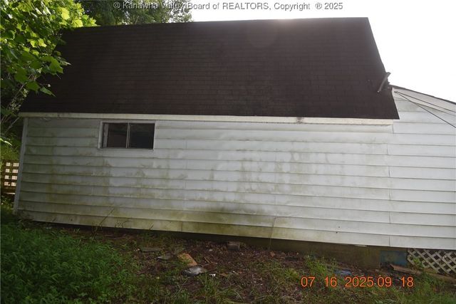 168 Harmon Road, Charleston, WV 25314