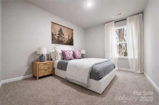 5953 Wallace Avenue, Charlotte, NC 28212