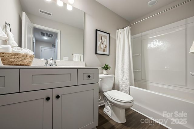 5953 Wallace Avenue, Charlotte, NC 28212